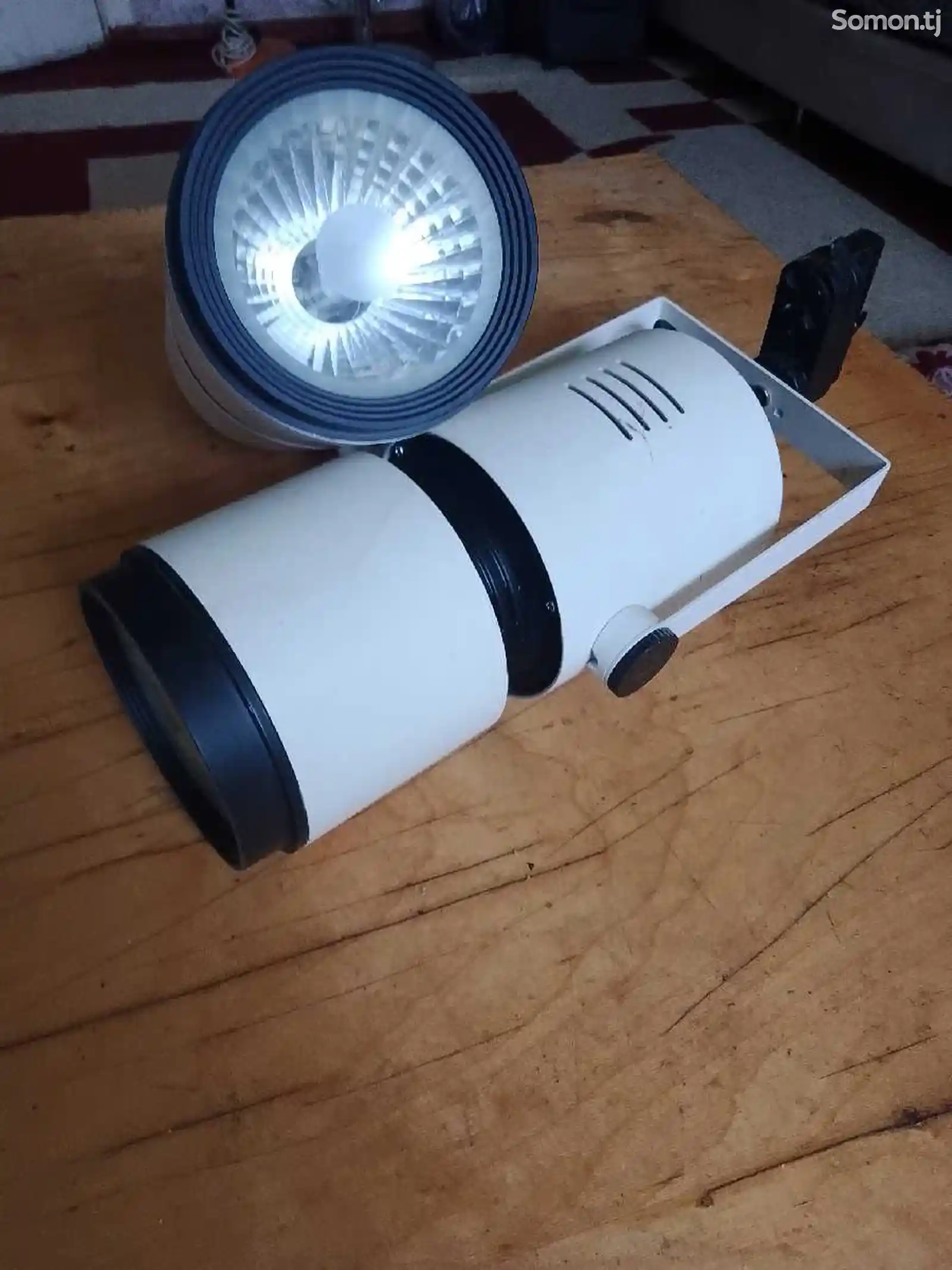 Прожектор для камер наблюдения-1