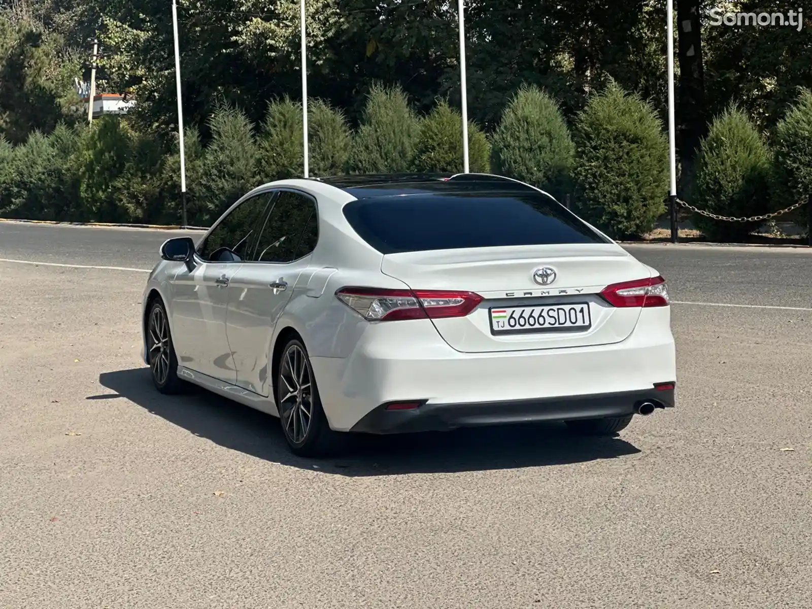 Toyota Camry, 2018-8