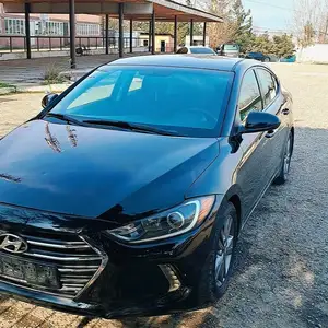 Hyundai Elantra, 2017