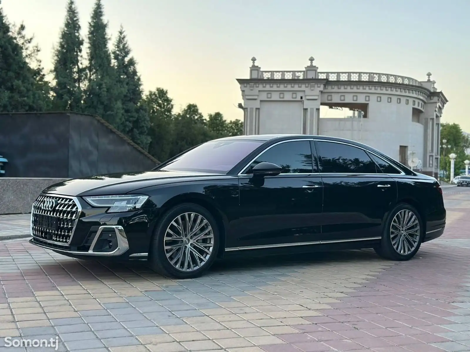 Audi A8, 2024-4