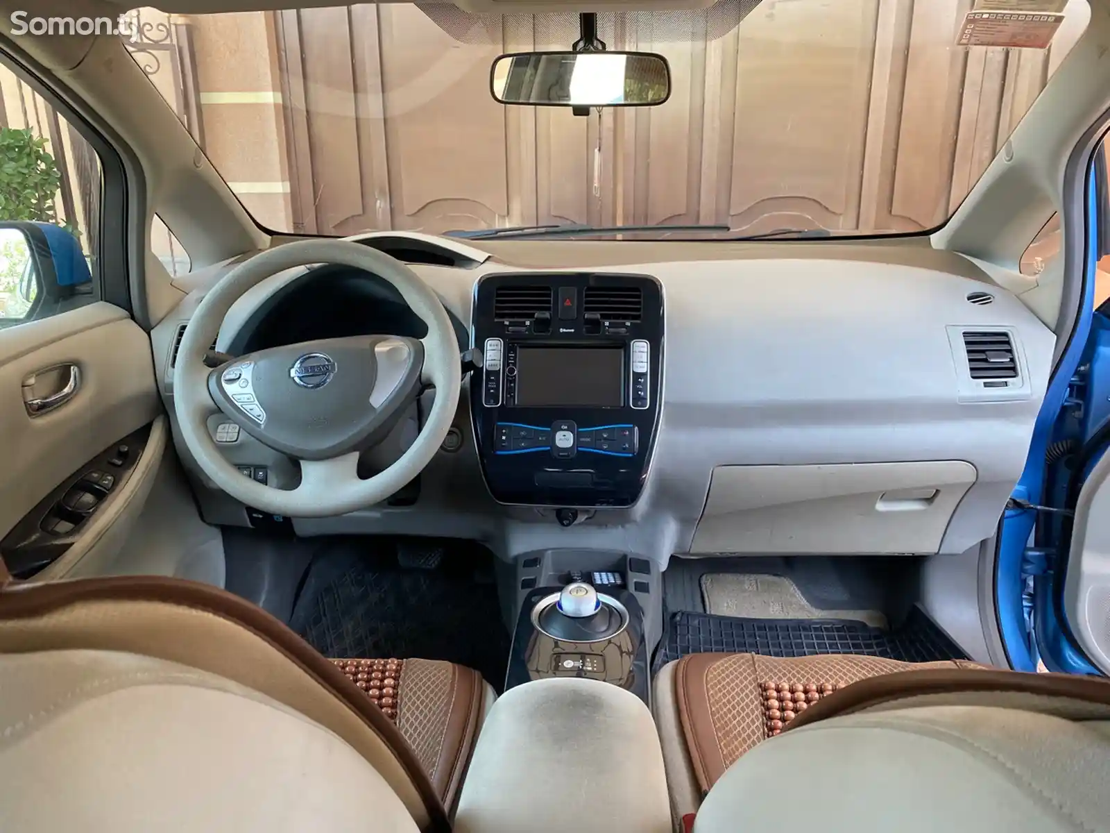 Nissan Leaf, 2012-8