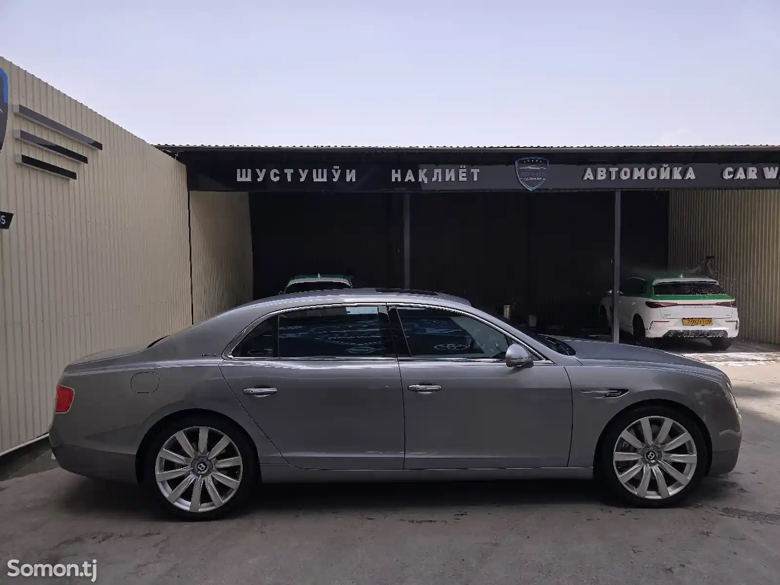 Bentley Continental Flying Spur, 2020-6