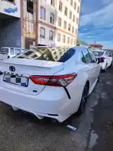 Toyota Camry, 2018-4