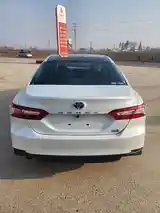 Toyota Camry, 2018-3