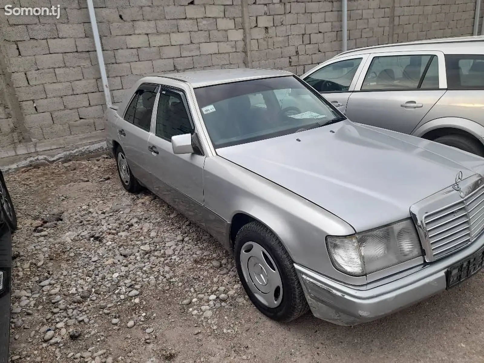 Mercedes-Benz W124, 1993-1