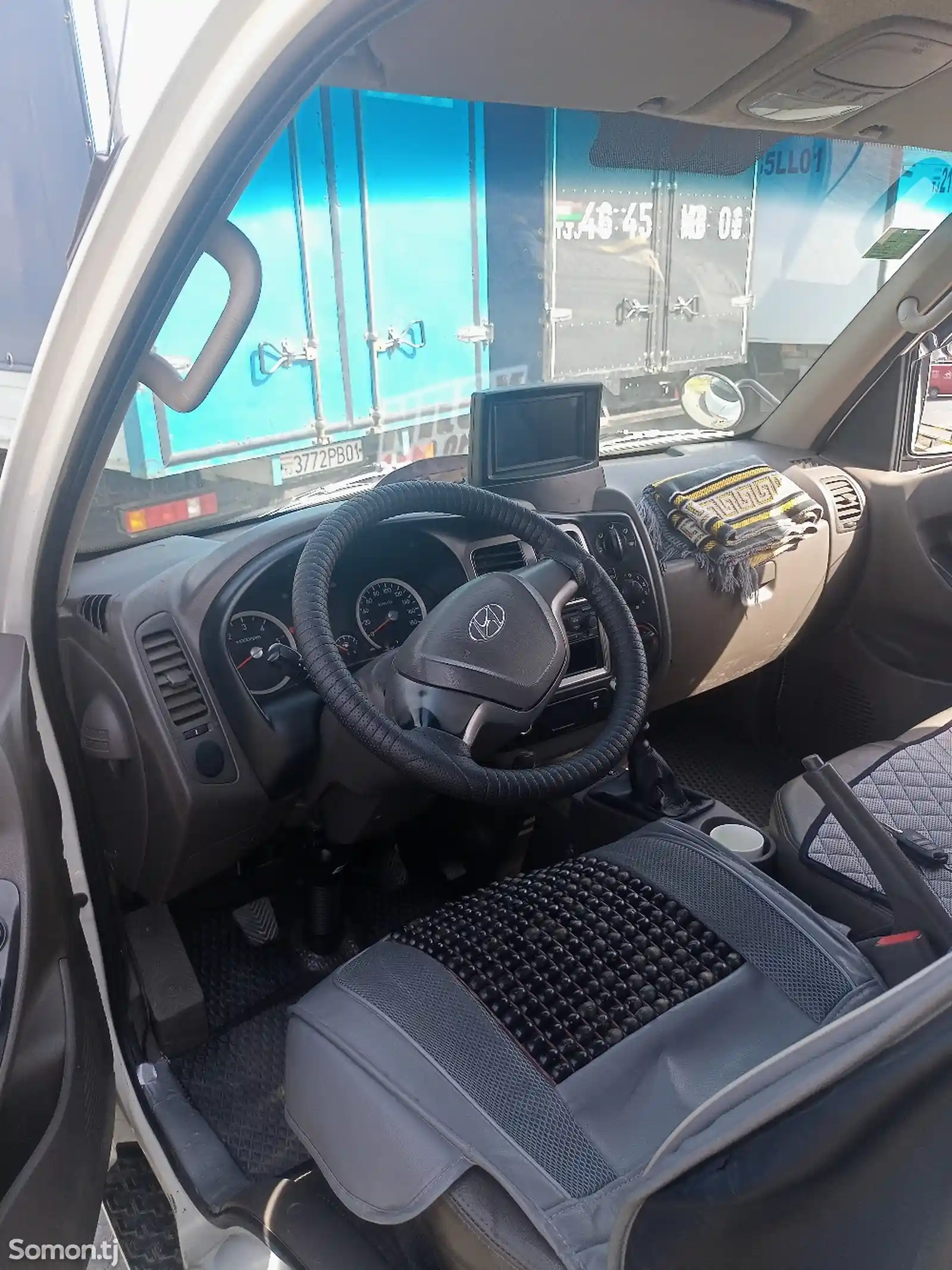 Бортовой автомобиль Hyundai Porter,2015-6