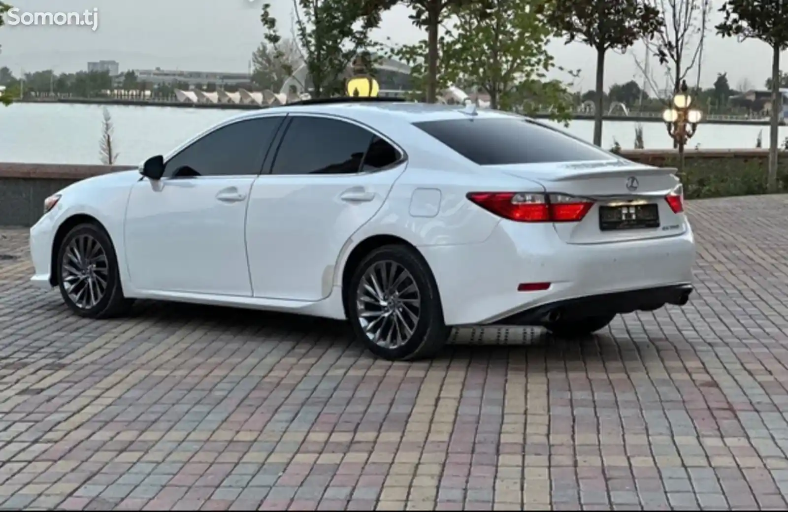 Lexus ES series, 2013-2