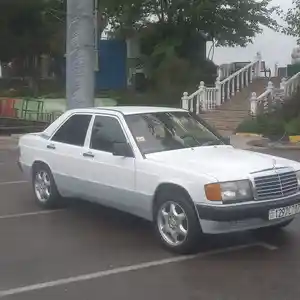Mercedes-Benz W201, 1989
