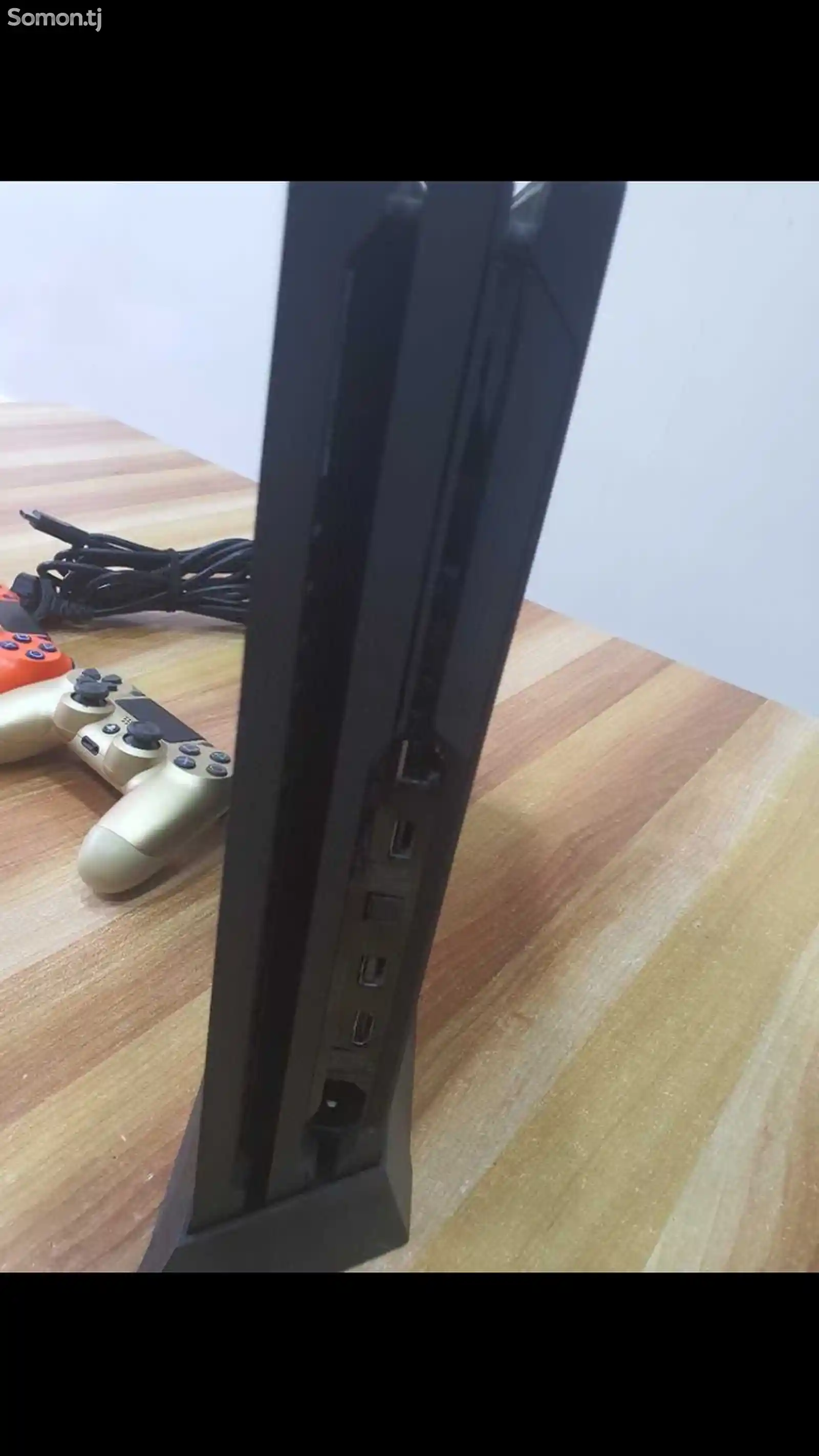 Игровая приставка PlayStation 4-2