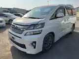 Toyota Vellfire, 2014-8