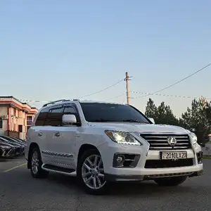 Lexus LX series, 2010