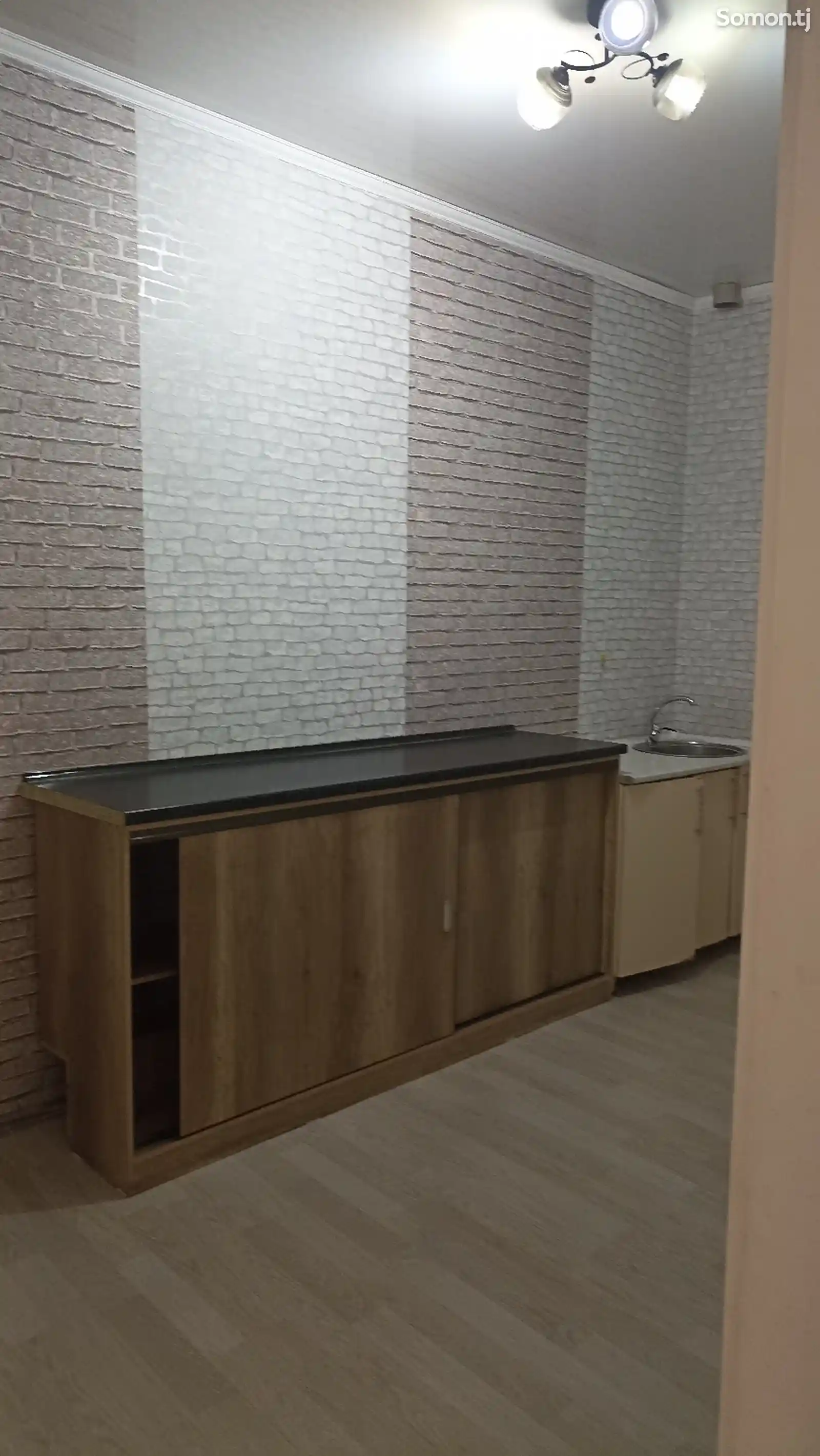 2-комн. квартира, 3 этаж, 80м²,  болои Ресторан Алмос-2