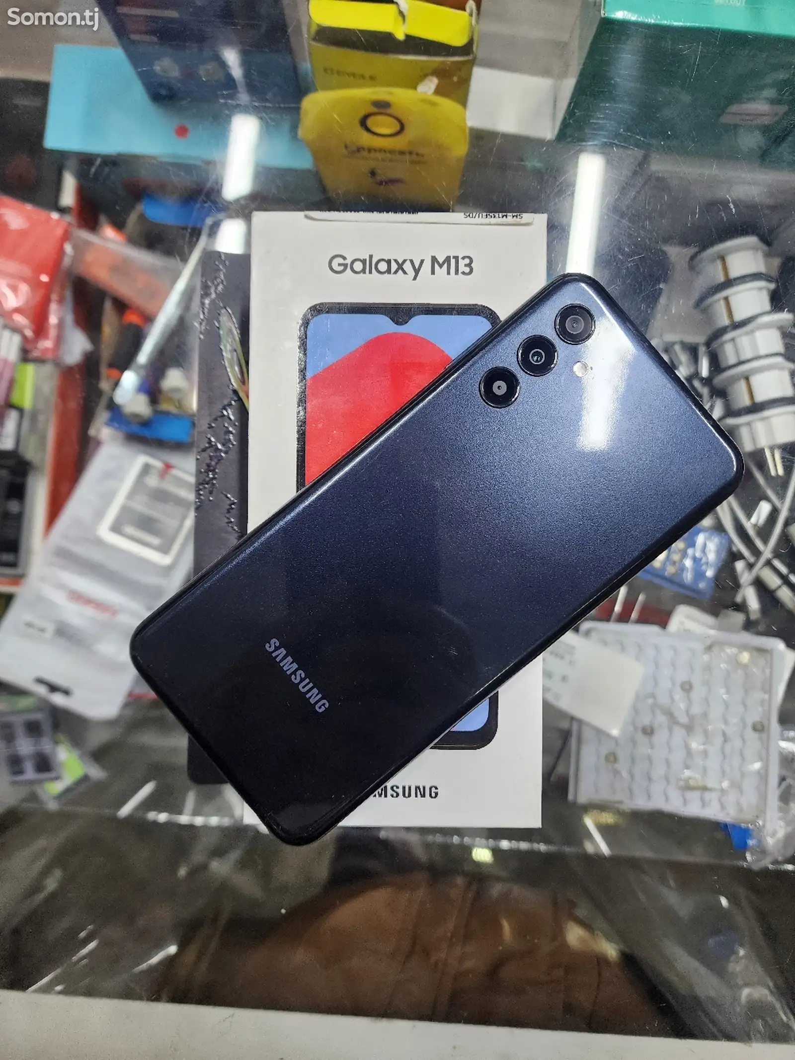 Samsung Galaxy M13-1