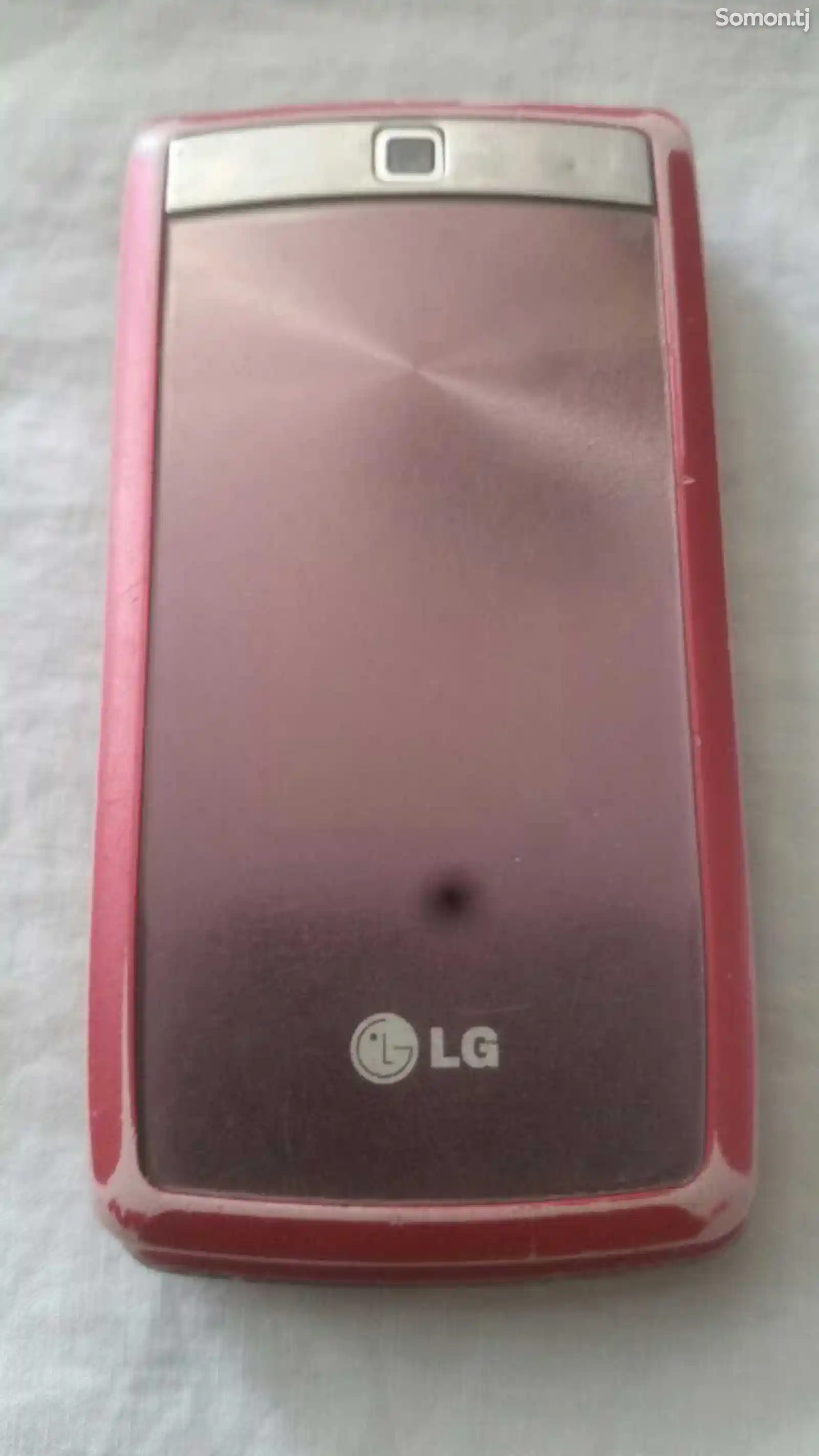 Телефон LG-1