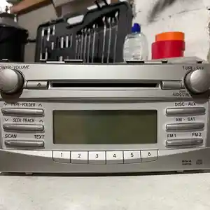 Монитор от Toyota Camry