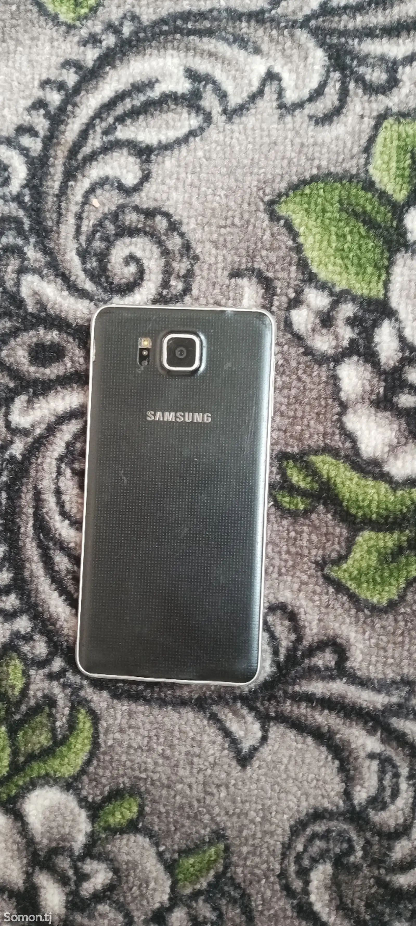 Samsung Galaxy Alpha-1