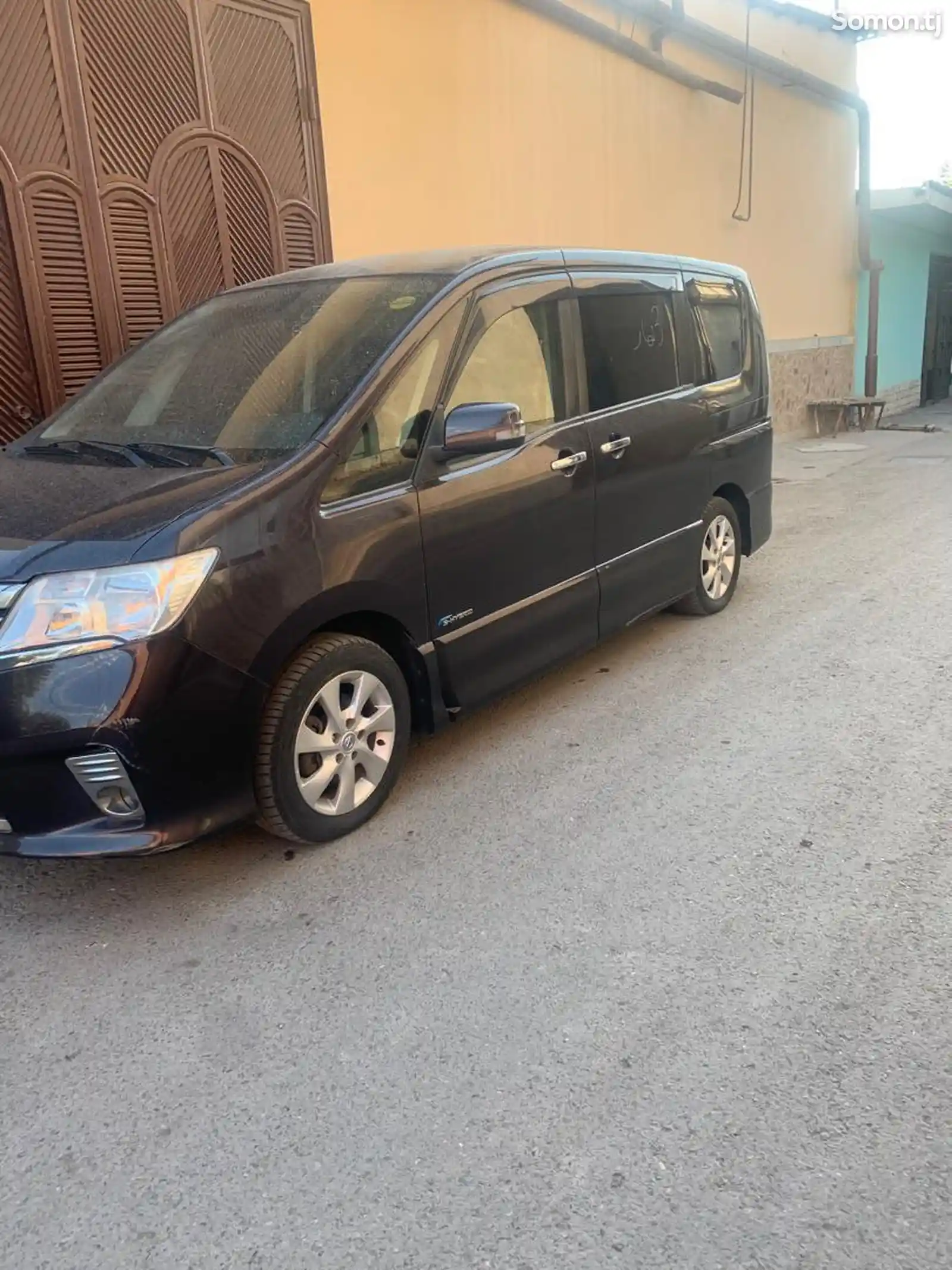 Nissan Serena, 2014-1