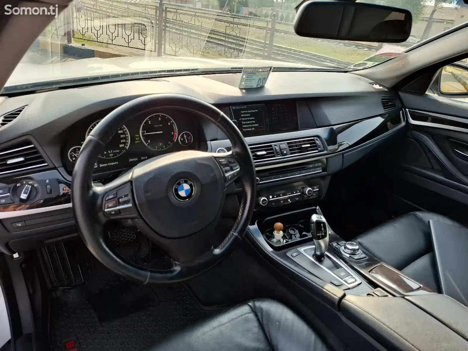 BMW 5 series, 2011-8