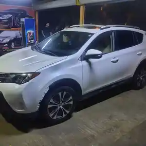 Toyota RAV 4, 2015