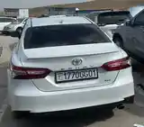 Toyota Camry, 2018-8