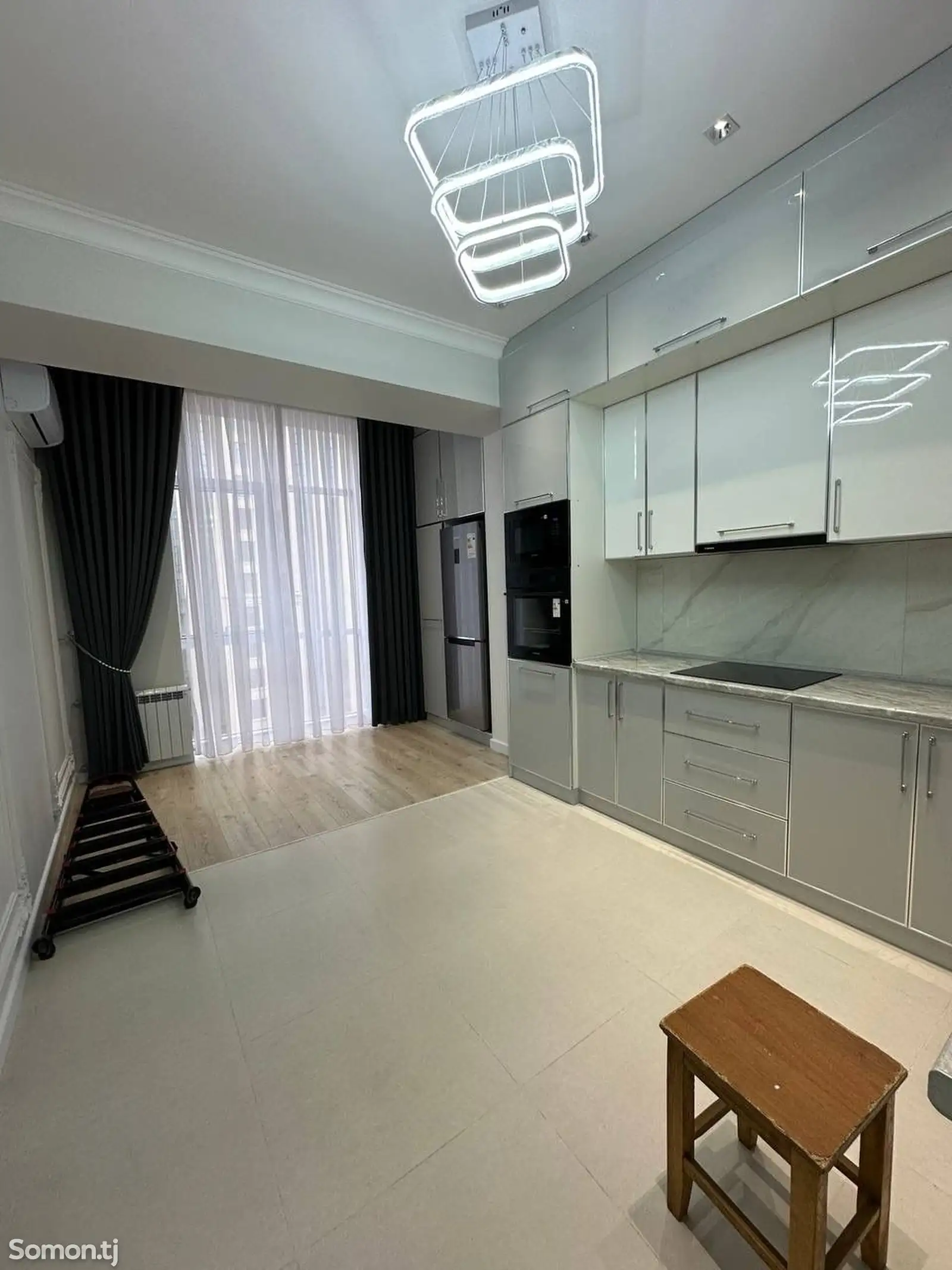 3-комн. квартира, 10 этаж, 95м², шохмансур-1