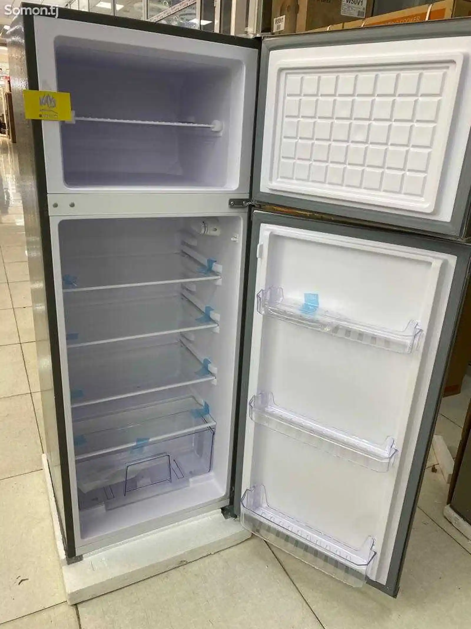 Холодильник Ferre-4