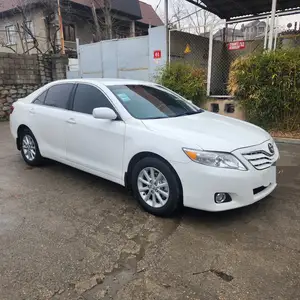 Toyota Camry, 2010