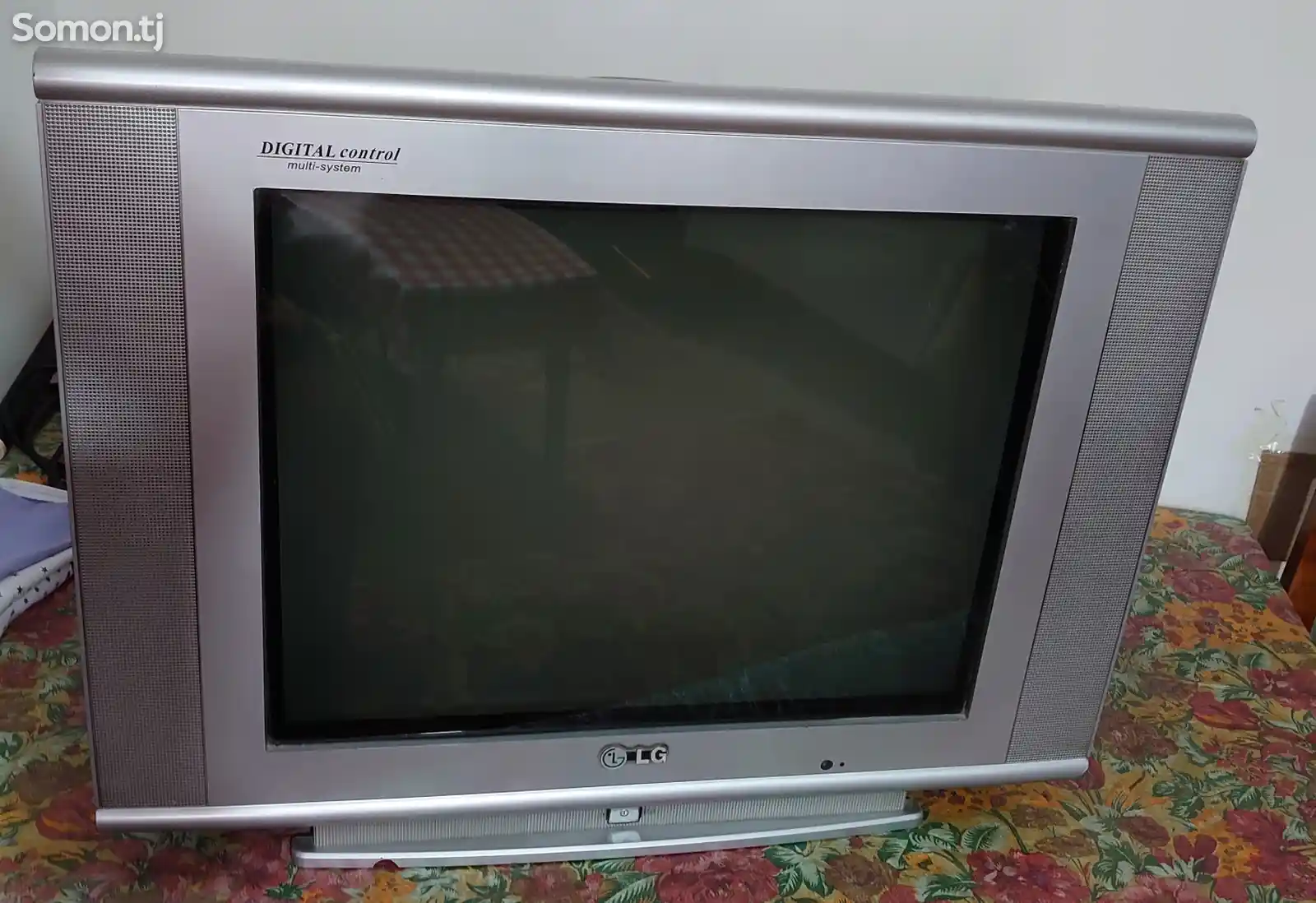 Телевизор LG с тюнером openbox-1