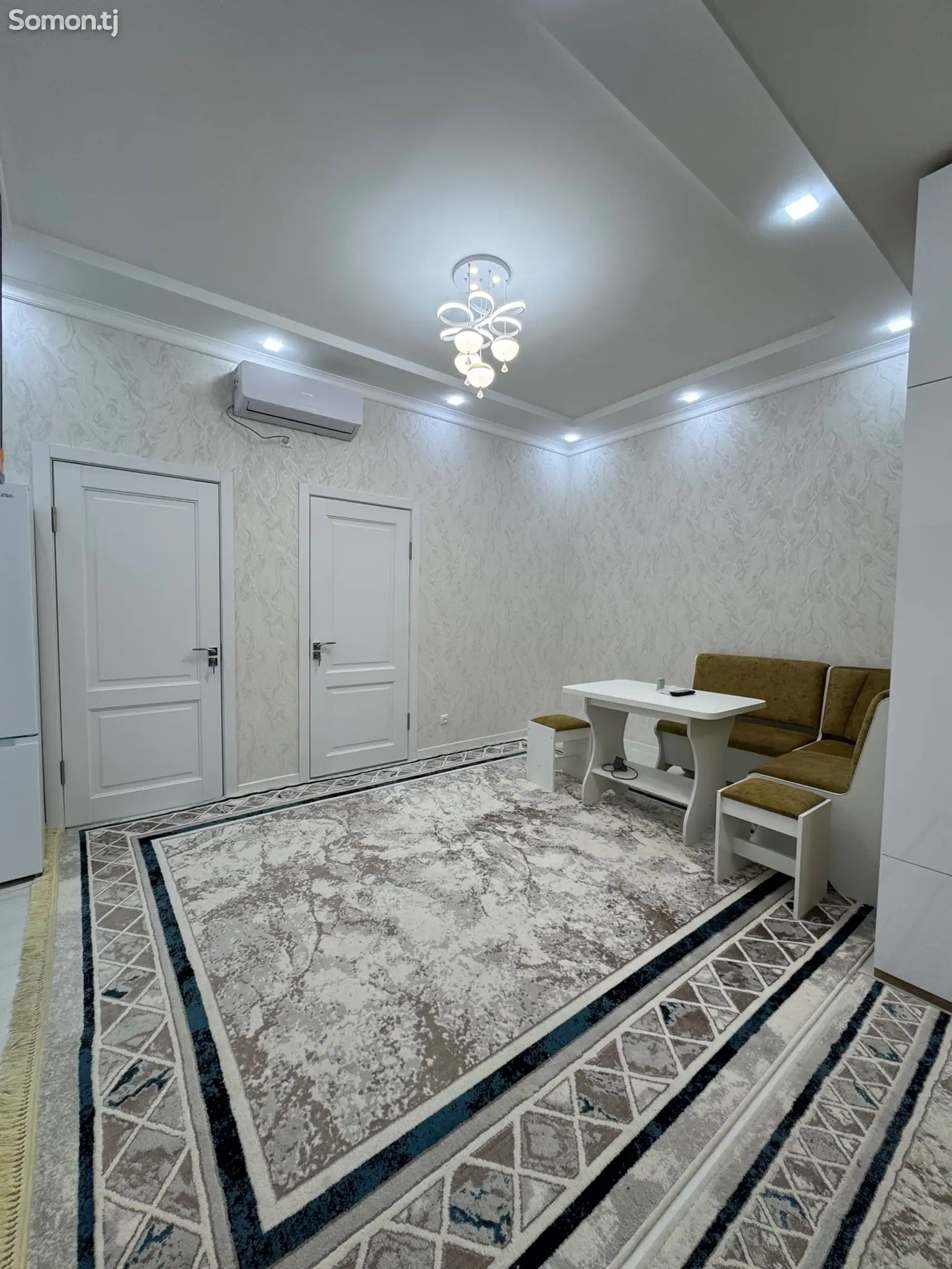 2-комн. квартира, 10 этаж, 55 м², И. Сомони-3