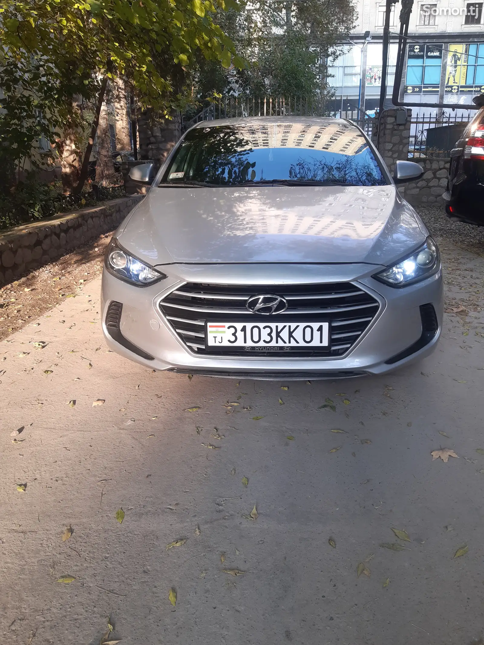 Hyundai Elantra, 2017-1