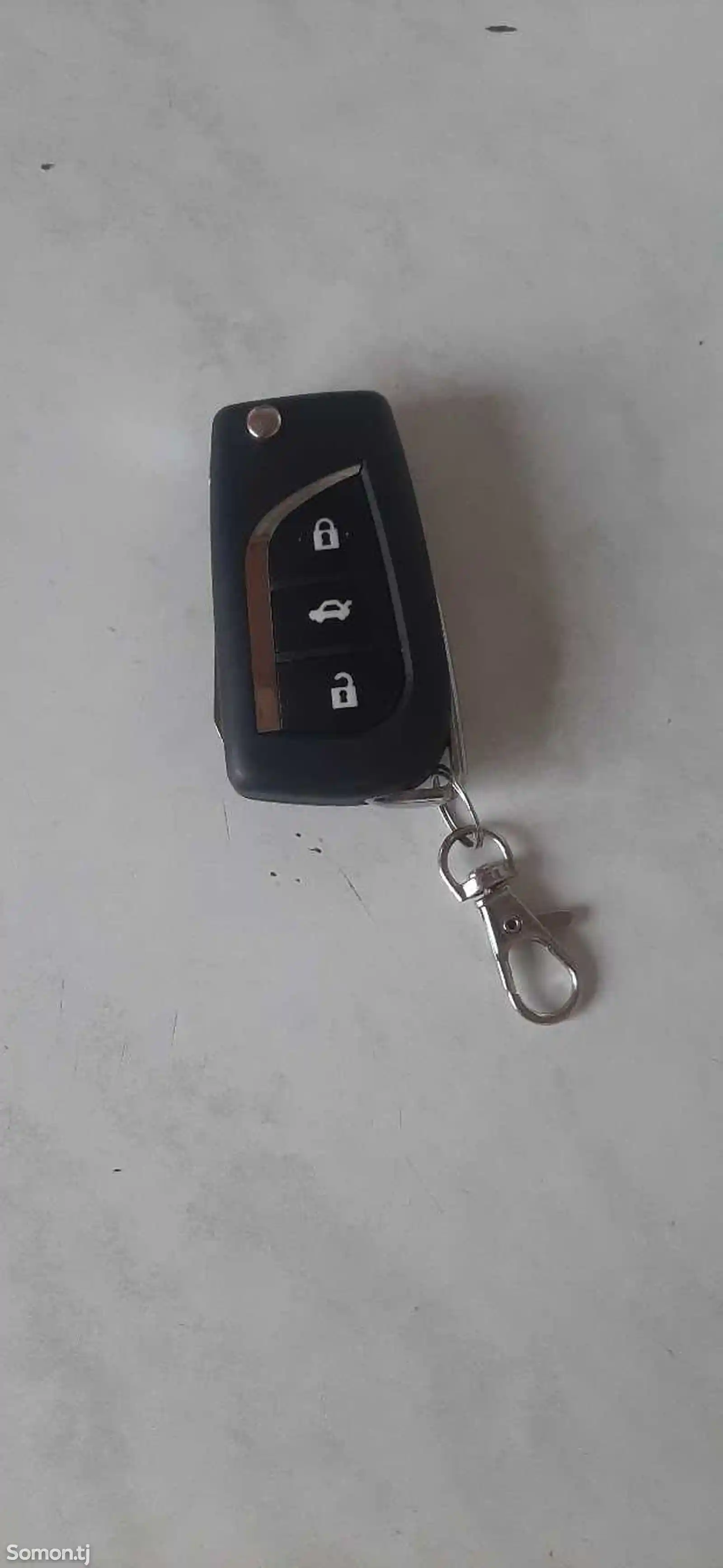 Ключ от автомобиля-1