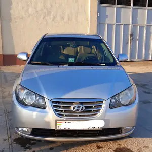 Hyundai Avante, 2010