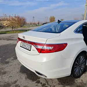 Hyundai Grandeur, 2011