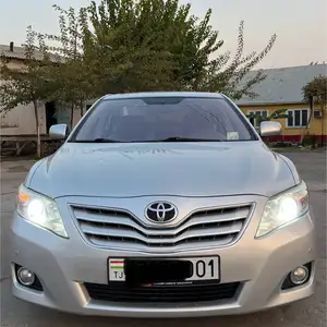 Toyota Camry, 2011