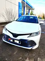 Toyota Camry, 2018-5