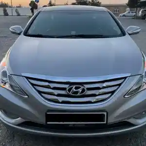 Лобовое стекло от Hyundai Sonata 2011-2014