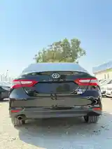 Toyota Camry, 2017-6