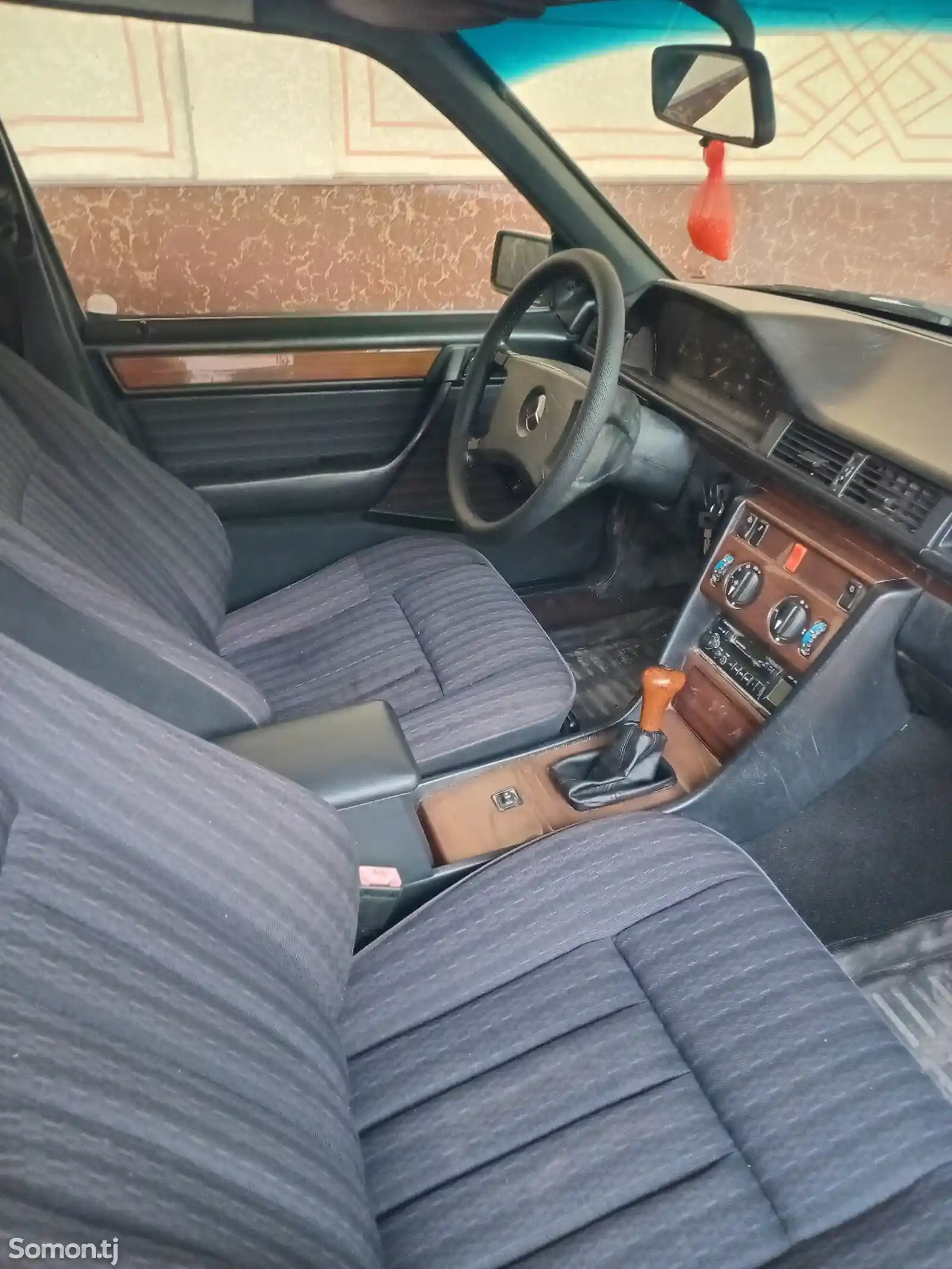 Mercedes-Benz W124, 1991-4