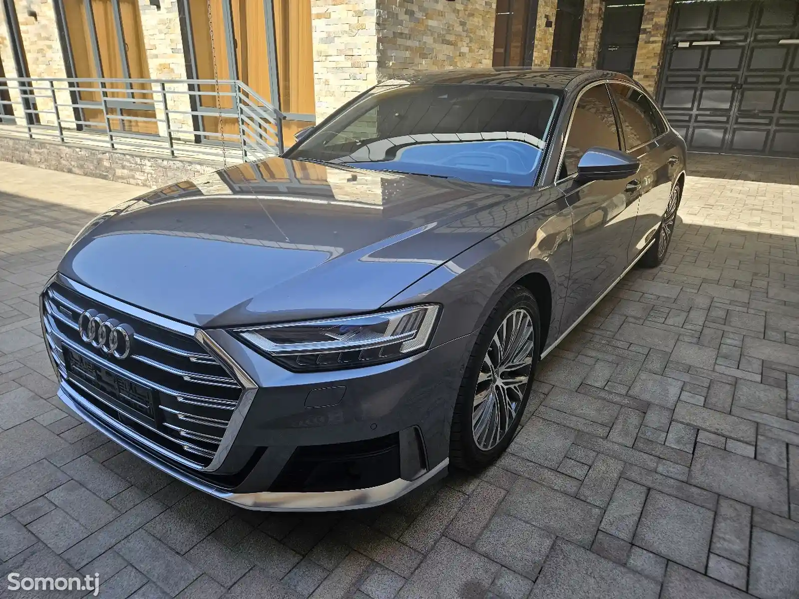 Audi A8, 2020-3