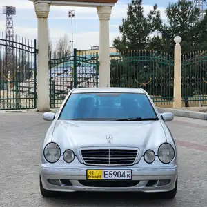 Mercedes-Benz E class, 2001