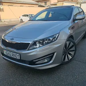 Kia K5, 2011