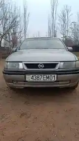 Opel Vectra A, 1993-5