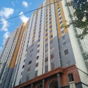 3-комн. квартира, 20 этаж, 107 м², назди роддом