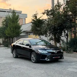 Toyota Camry, 2015