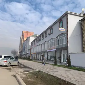 2-комн. квартира, 2 этаж, 61 м², Фирдавси