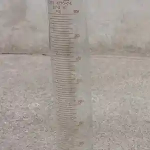 Стеклянный мерный цилиндр на 500мл