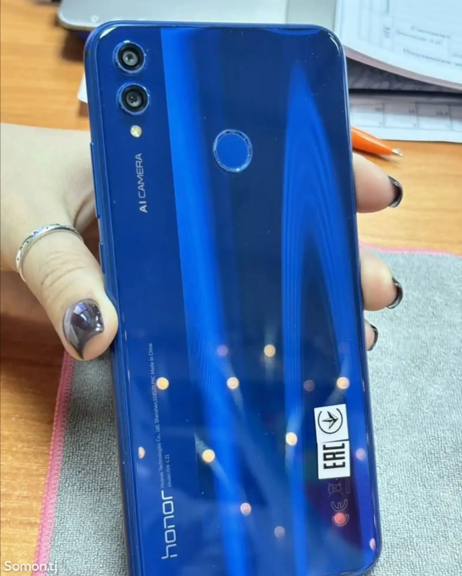 Honor 8X-1