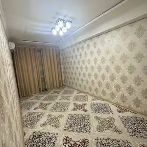 2-комн. квартира, 2 этаж, 60м², Колхоз