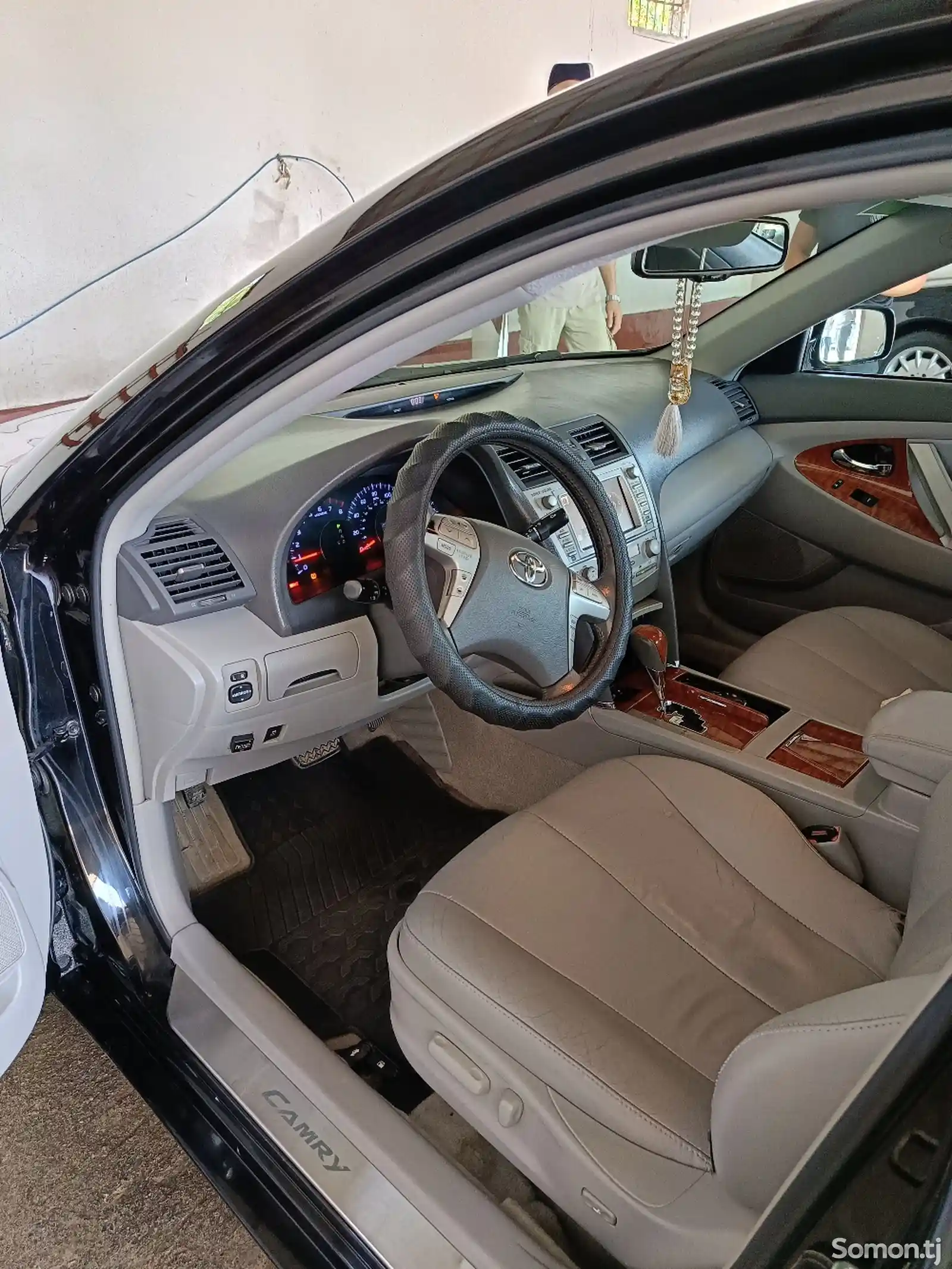 Toyota Camry, 2010-4