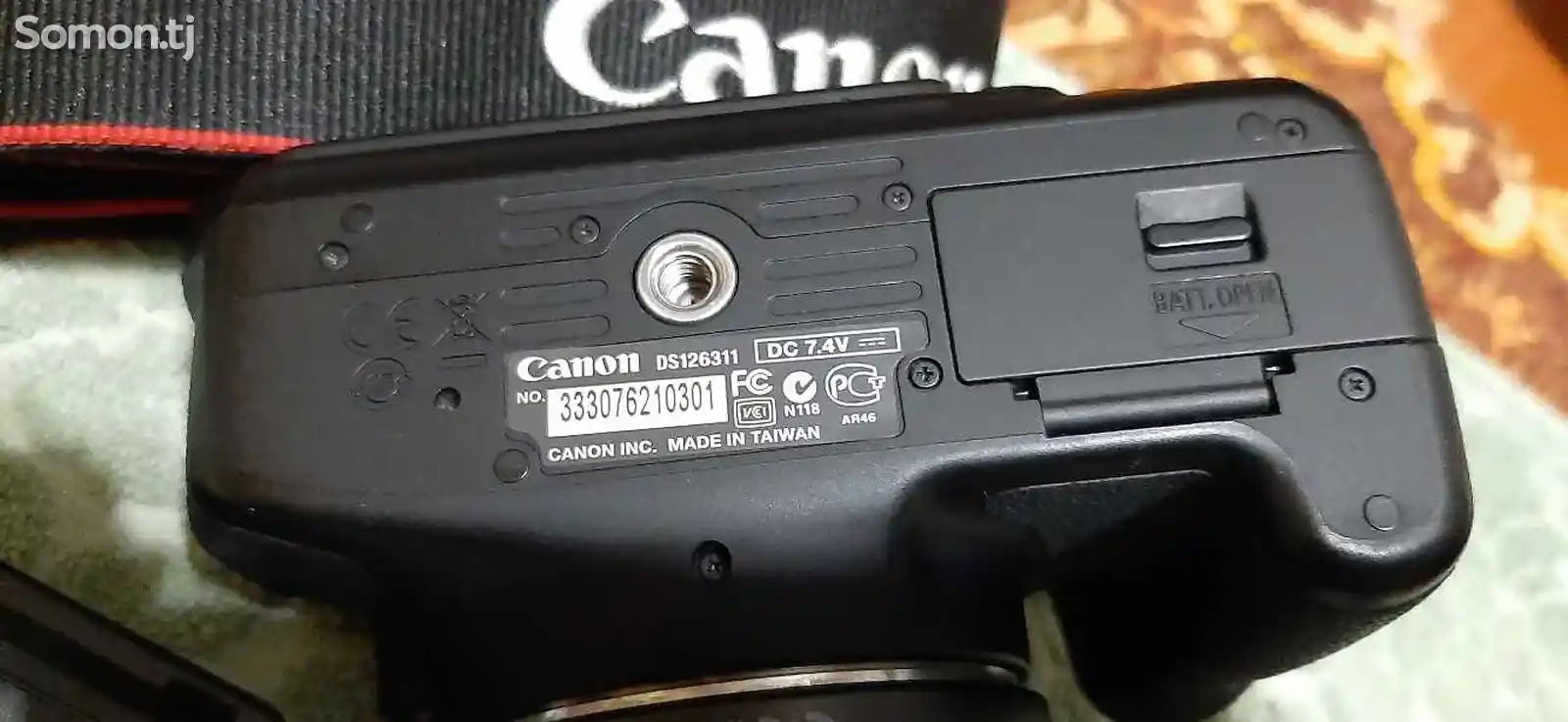 Canon Ds126311-3